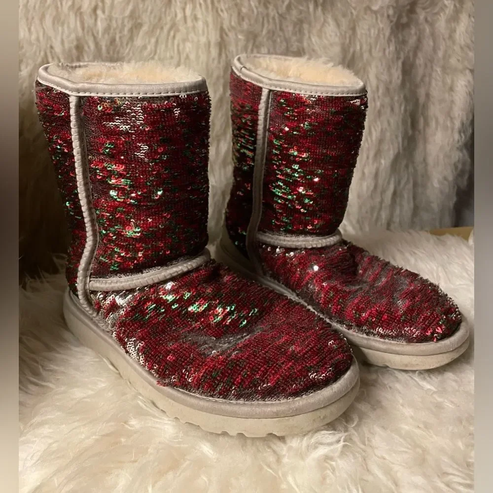 Ugg Reversible Sequin Winter Boot Red,Green,Silver Shearling Size 6